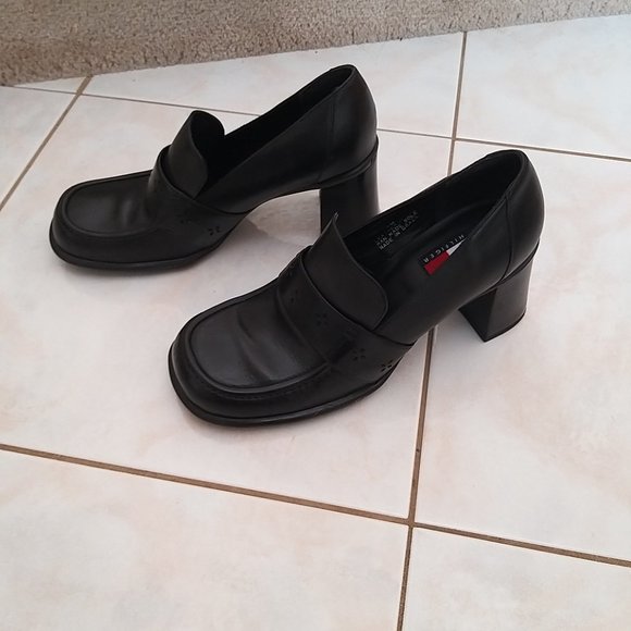 TOMMY HILFIGER BLACK LEATHER BOLD HELL PUMPS - SIZE 6M  NEW WITHOUT BOX - Picture 2 of 12